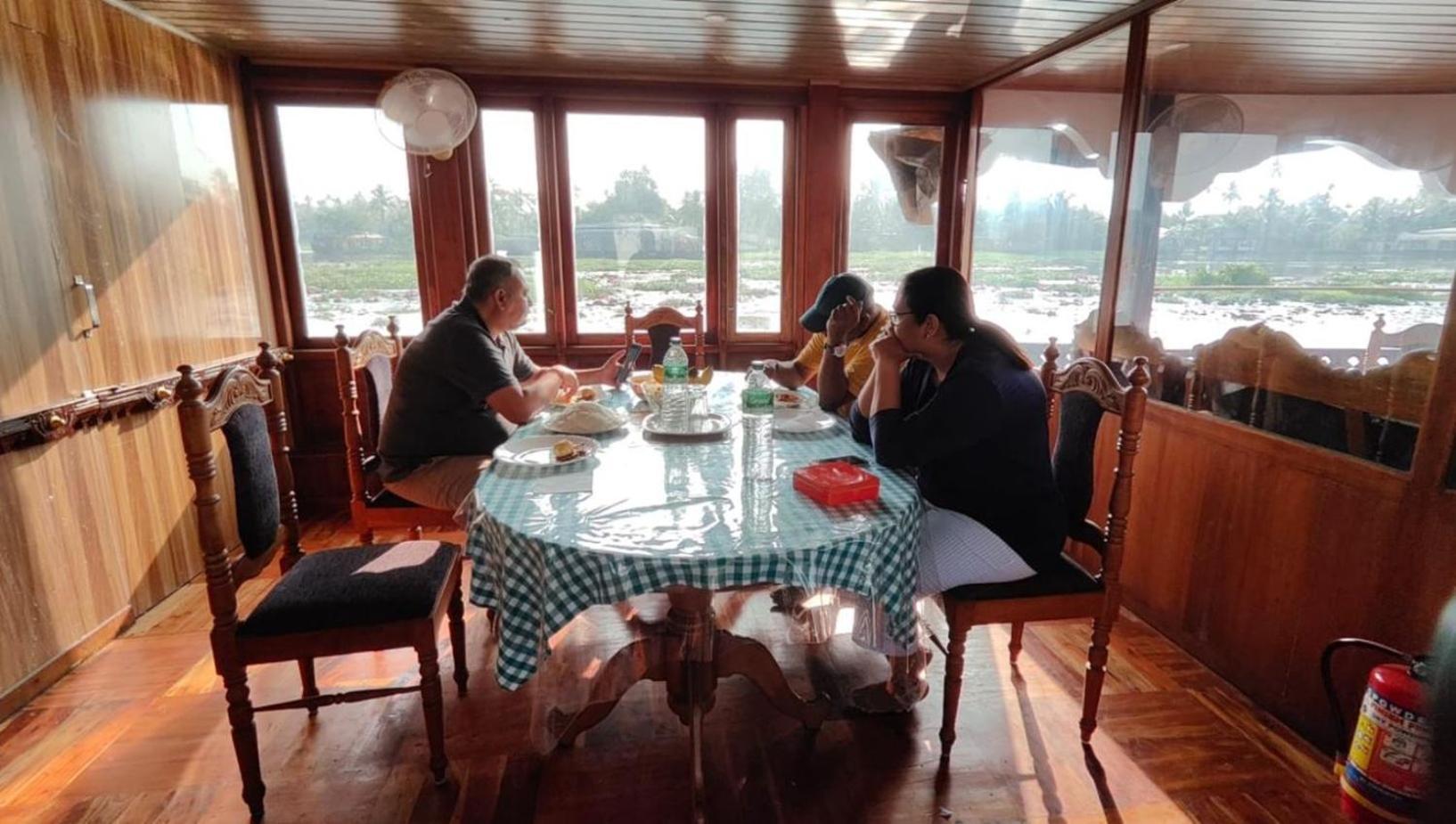 Willa Rajahamsam Houseboat Kumarakom Zewnętrze zdjęcie